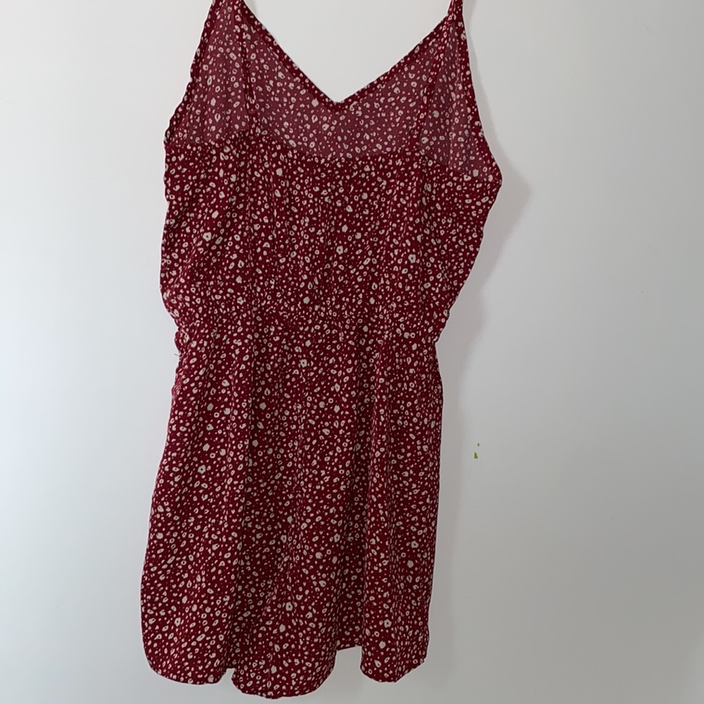 SHEIN Sleeveless Shorts Romper - Picture 2 of 4